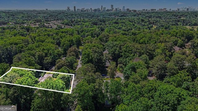 4575 Tall Pines Drive NW, Atlanta, GA 30327