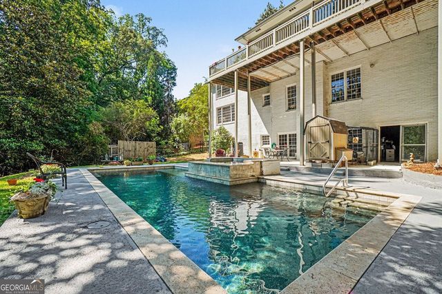 4575 Tall Pines Drive NW, Atlanta, GA 30327