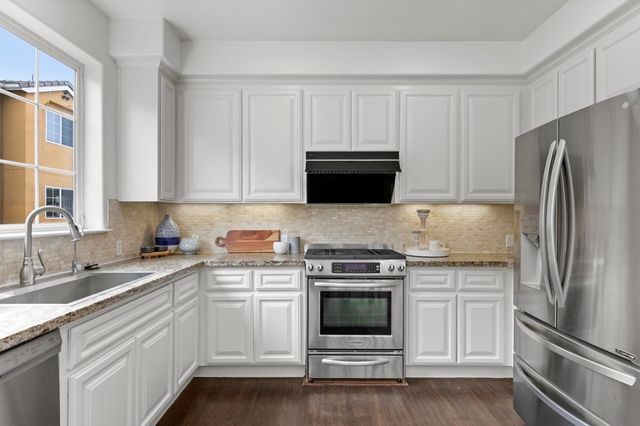 3925 Borgo Cmn, Fremont, CA 94538