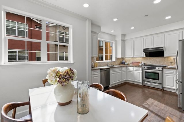 3925 Borgo Cmn, Fremont, CA 94538