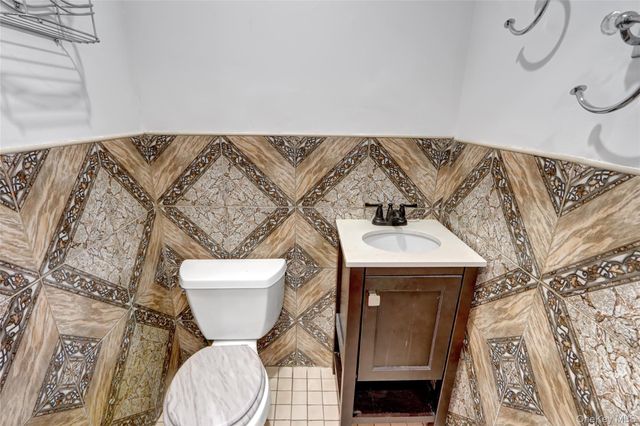 174 Sumpter Street, Brooklyn, NY 11233
