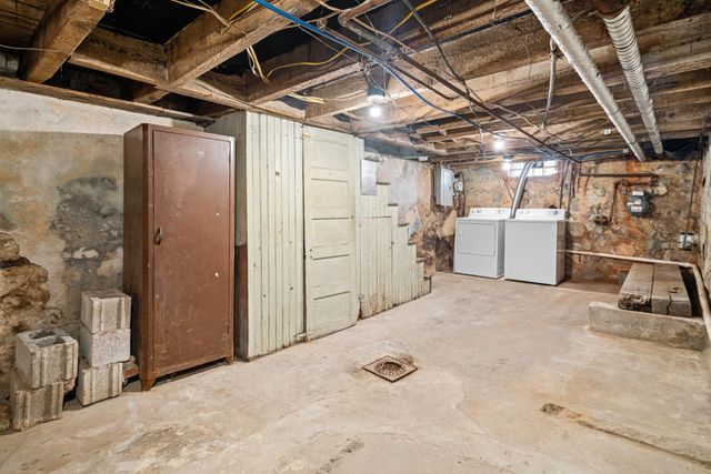 1227 S ISEMINGER ST, Philadelphia, PA 19147