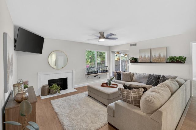 4920 SKY Pkwy, Sacramento, CA 95823