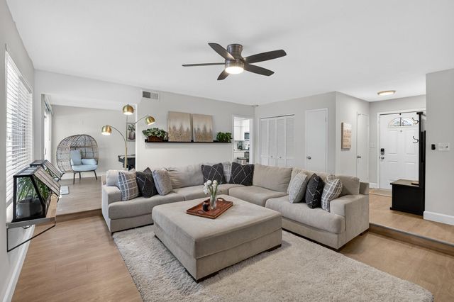 4920 SKY Pkwy, Sacramento, CA 95823