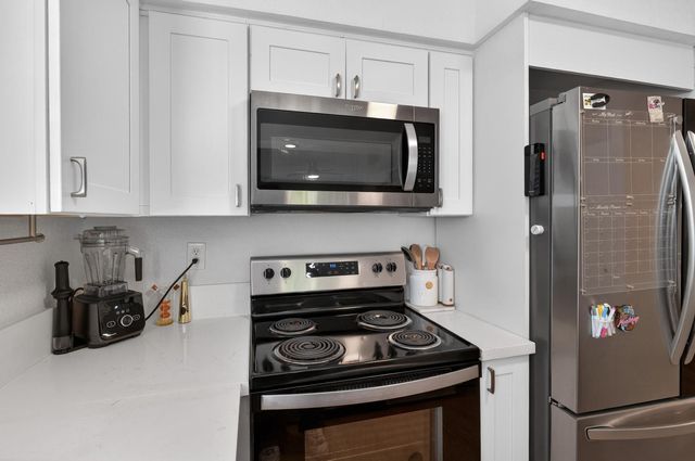 4920 SKY Pkwy, Sacramento, CA 95823