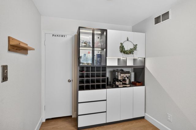 4920 SKY Pkwy, Sacramento, CA 95823