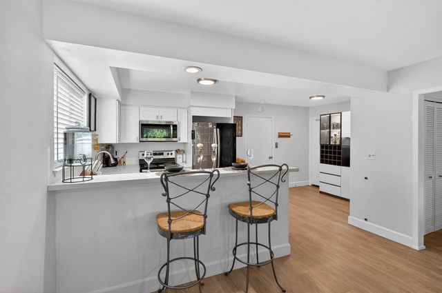 4920 SKY Pkwy, Sacramento, CA 95823