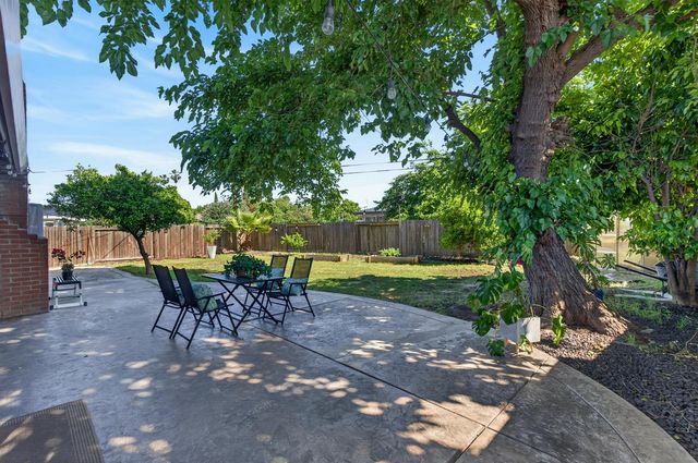 4920 SKY Pkwy, Sacramento, CA 95823