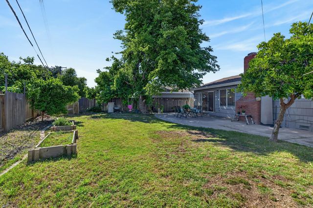 4920 SKY Pkwy, Sacramento, CA 95823