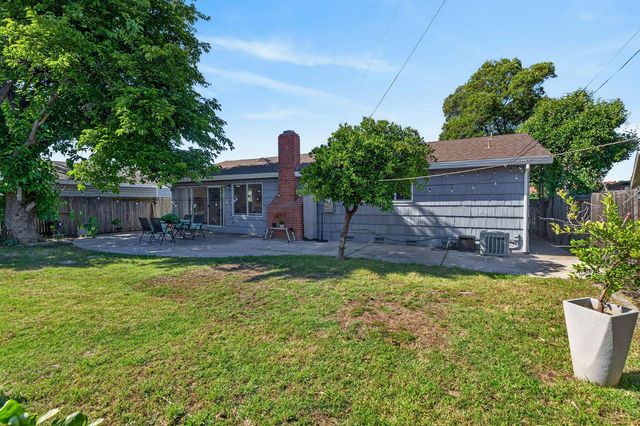 4920 SKY Pkwy, Sacramento, CA 95823