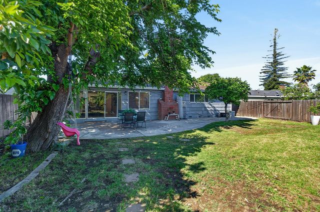 4920 SKY Pkwy, Sacramento, CA 95823