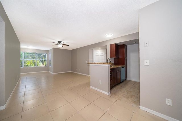 5140 CONROY ROAD 16, Orlando, FL 32811