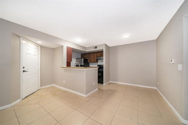 5140 CONROY ROAD 16, Orlando, FL 32811
