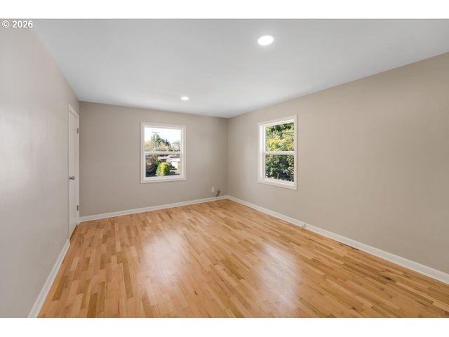 1155 MADISON St, Eugene, OR 97402