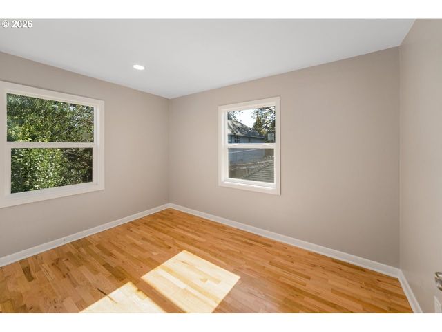 1155 MADISON St, Eugene, OR 97402
