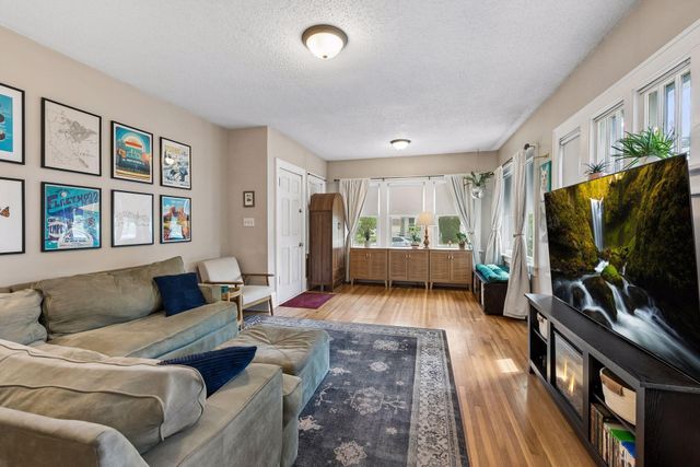 2500 E 42nd Street, Minneapolis, MN 55406