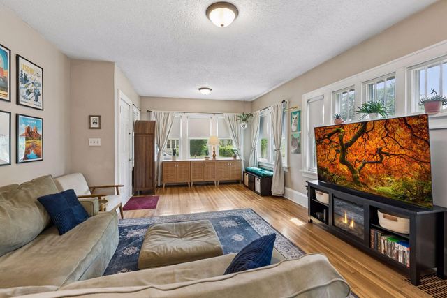 2500 E 42nd Street, Minneapolis, MN 55406