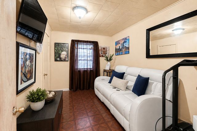 14041 S Calhoun Avenue, Burnham, IL 60633