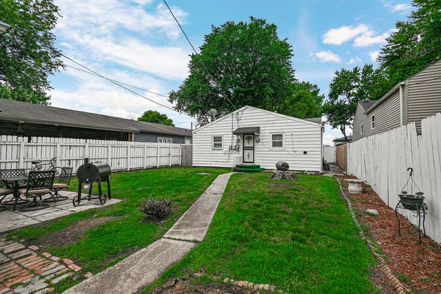 14041 S Calhoun Avenue, Burnham, IL 60633