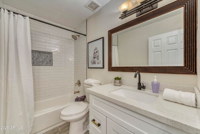 3229 N DESOTO Street, Chandler, AZ 85224