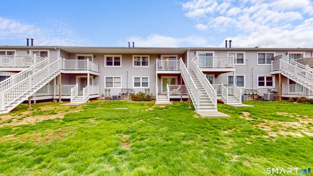 115 Carriage Path South 115, Milford, CT 06460