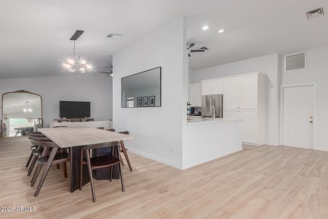 4039 E MORROW Drive, Phoenix, AZ 85050