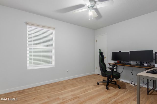 4039 E MORROW Drive, Phoenix, AZ 85050