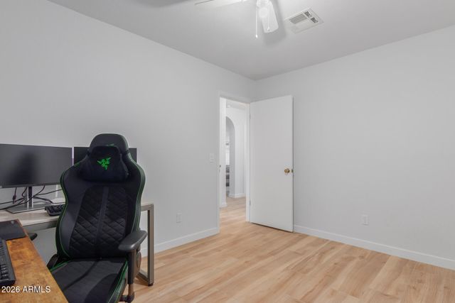 4039 E MORROW Drive, Phoenix, AZ 85050