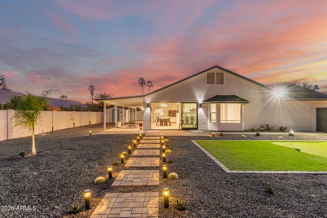 4039 E MORROW Drive, Phoenix, AZ 85050