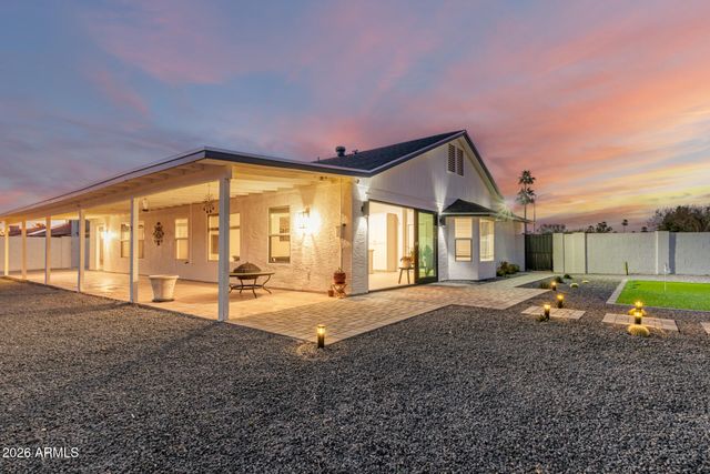 4039 E MORROW Drive, Phoenix, AZ 85050