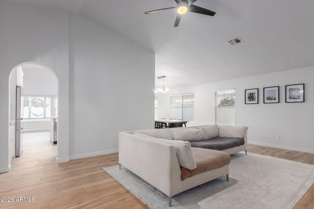 4039 E MORROW Drive, Phoenix, AZ 85050