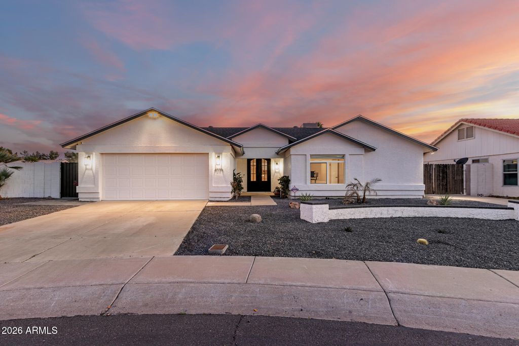 4039 E MORROW Drive, Phoenix, AZ 85050