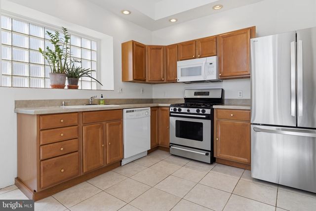 3521 AINSLIE ST, Philadelphia, PA 19129