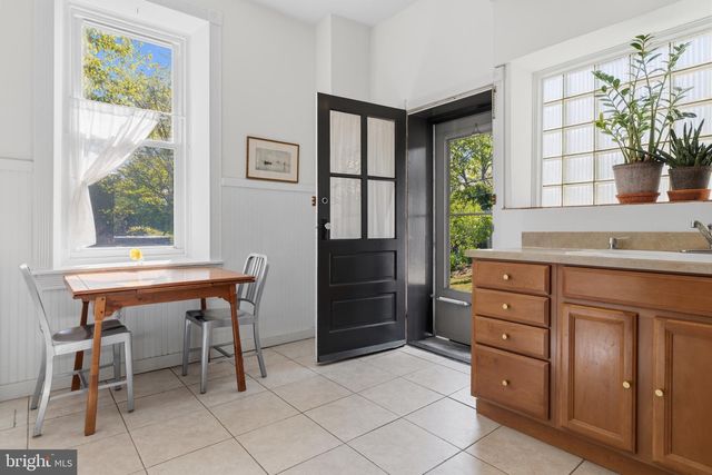 3521 AINSLIE ST, Philadelphia, PA 19129