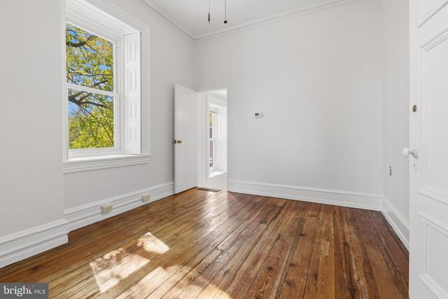 3521 AINSLIE ST, Philadelphia, PA 19129