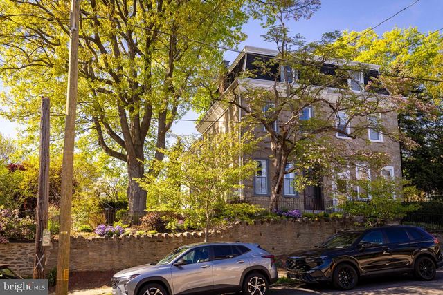 3521 AINSLIE ST, Philadelphia, PA 19129