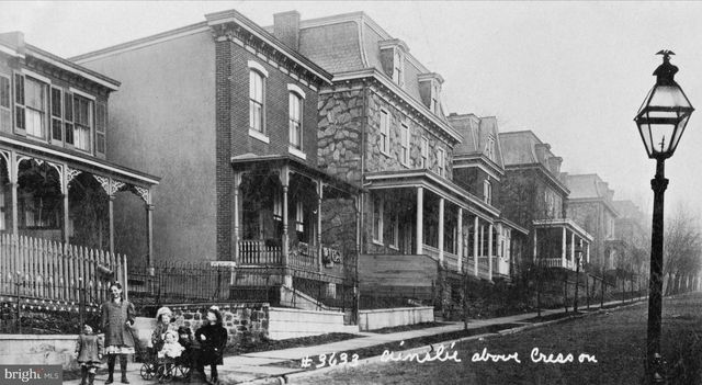 3521 AINSLIE ST, Philadelphia, PA 19129