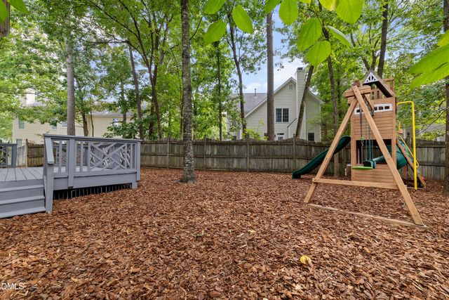 102 Chatsworth Street, Cary, NC 27513