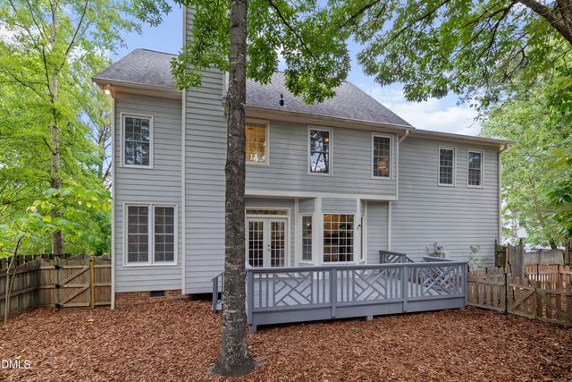 102 Chatsworth Street, Cary, NC 27513