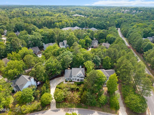 102 Chatsworth Street, Cary, NC 27513