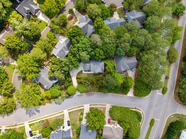 102 Chatsworth Street, Cary, NC 27513
