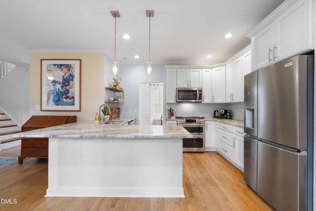 102 Chatsworth Street, Cary, NC 27513