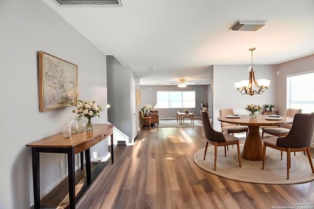 10310 Mission Crk, Converse, TX 78109