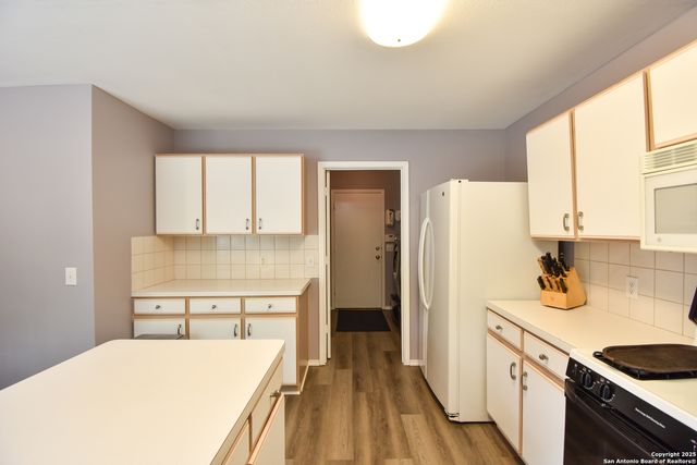 10310 Mission Crk, Converse, TX 78109