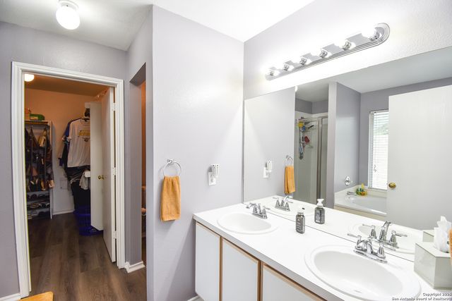 10310 Mission Crk, Converse, TX 78109