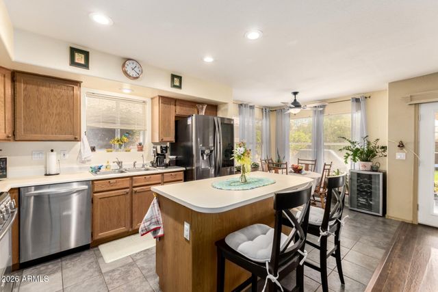 1495 E CHEYENNE Street, Gilbert, AZ 85296