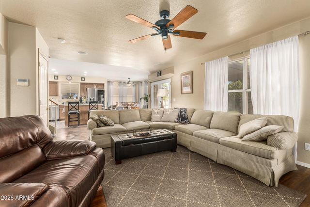 1495 E CHEYENNE Street, Gilbert, AZ 85296