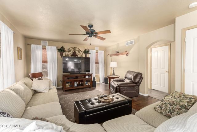 1495 E CHEYENNE Street, Gilbert, AZ 85296