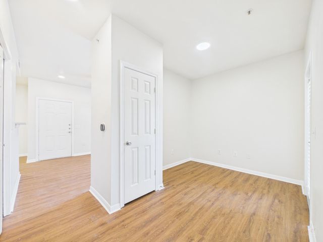 2320 Gracy Farms LN 323, Austin, TX 78758