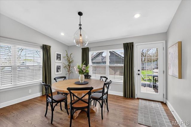 216 Elm Avenue, Glendale, MO 63122